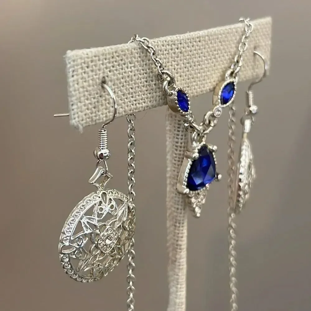 Avon 2015 Royal Knights Necklace Elegant Silver and Blue Jewelry Set